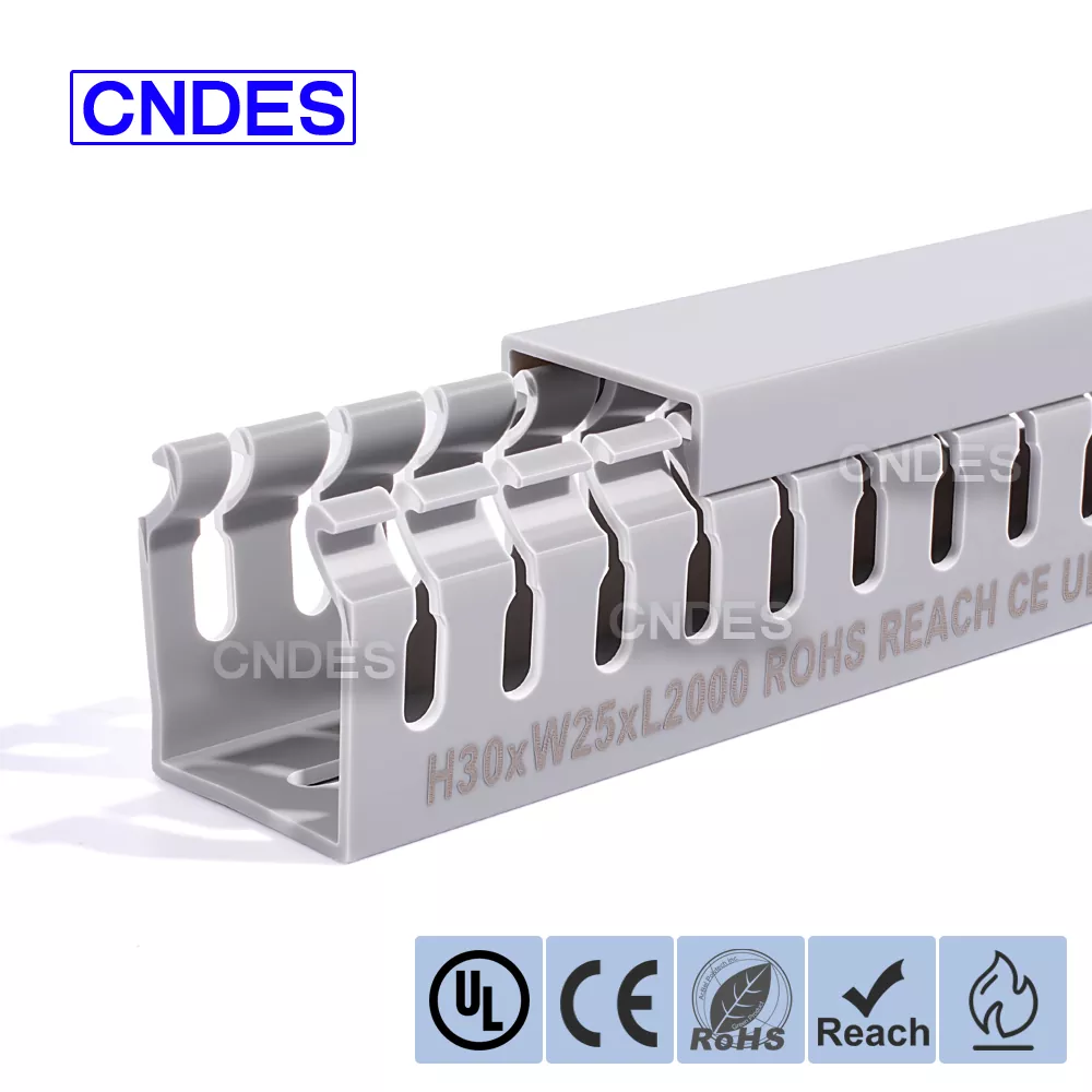 30 × 25 PVC канал за защита на проводници